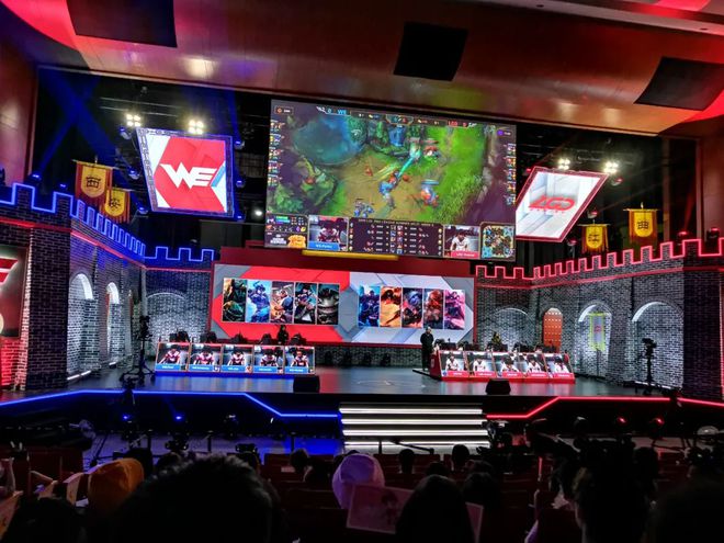 国米VS科莫直播塞尔塔 vs 马洛卡：主场之战的心理角力