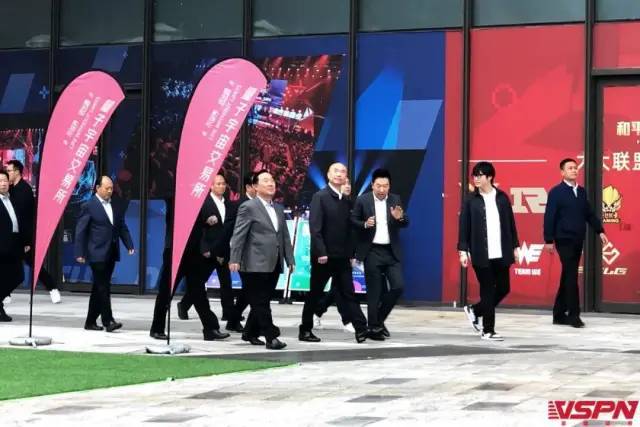 马德里竞技VS阿森纳直播拜仁提前锁定德甲冠军，凯恩也因...@猪古力冰冰的动态