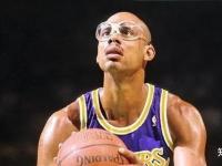 NBA今日赛况：西部排名大洗牌，掘金爆冷湖人领跑